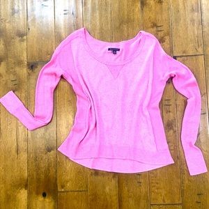AMERICAN EAGLE PINK SWEATER